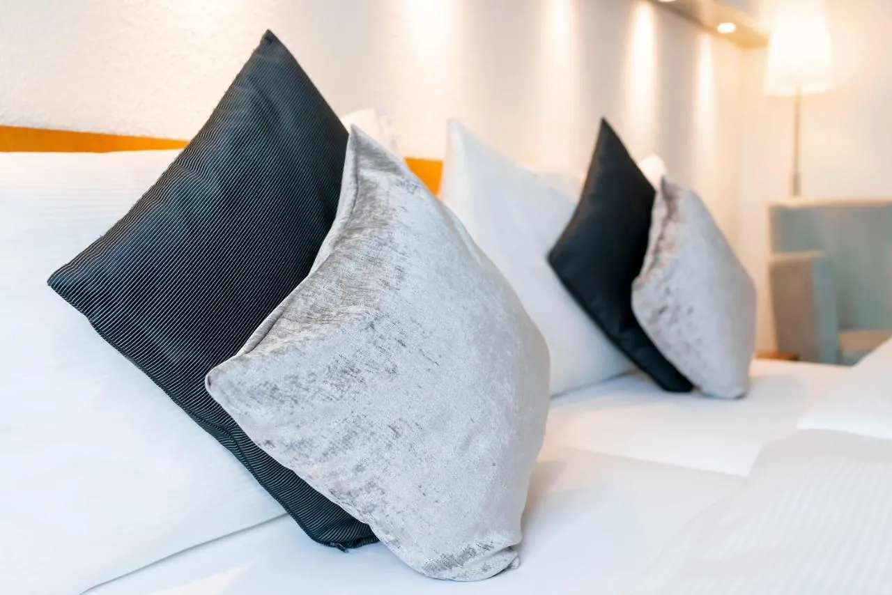Hotel Krone Unterstrass Zurich 4*,