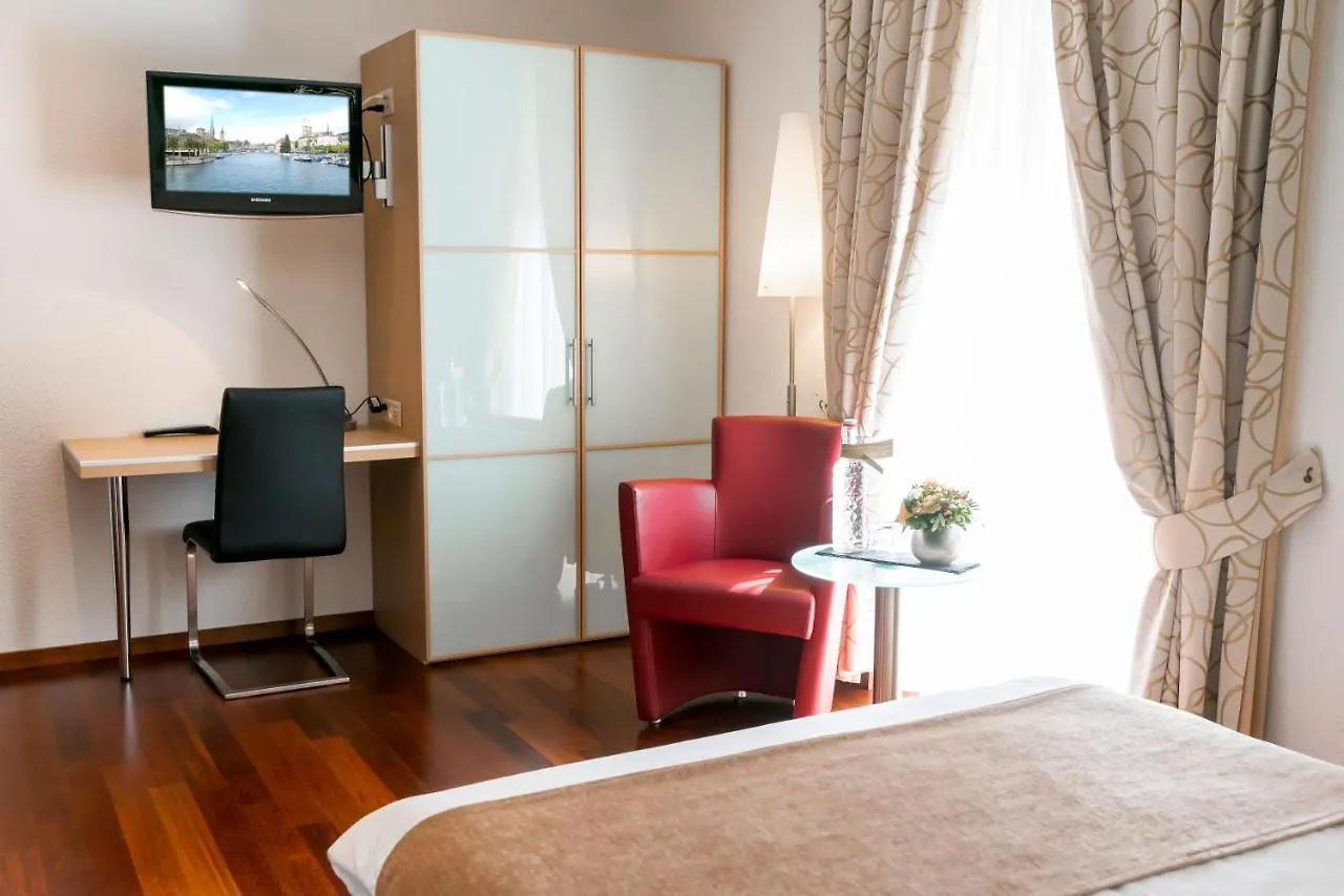 Hotel Krone Unterstrass Zurich 4*,